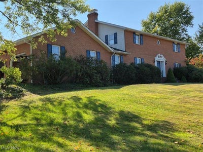 /international/us/10400-lincoln-street-se-east-canton-oh-110102427055/