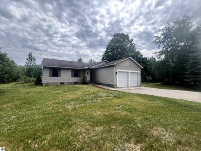 /international/us/17661-gray-lane-interlochen-mi-110100481319/?lang=zh-tw