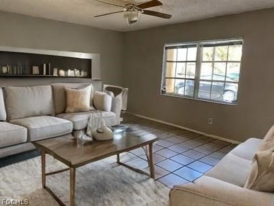 /international/us/309-sw-3rd-place-cape-coral-fl-110105903975/