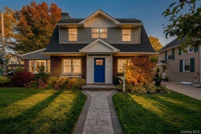 /international/us/78-ontario-road-floral-park-ny-110119883830/