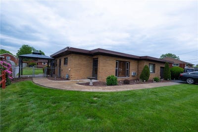 /international/us/253-willow-dr-monroeville-pa-110107939863/