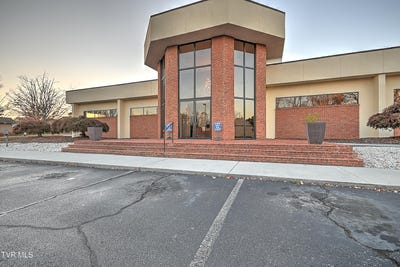 /international/us/411-princeton-road-johnson-city-tn-110095758177/
