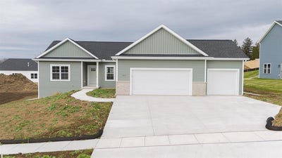 /international/us/209-stonehill-court-ripon-wi-110107277974/