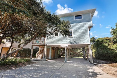 /international/us/1143-s-topsail-drive-surf-city-nc-110110417266/
