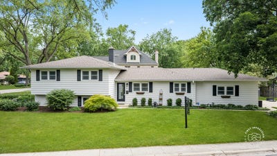 /international/us/325-hemlock-lane-naperville-il-110108193358/