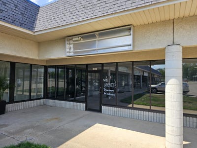 /international/us/1025-w-main-fremont-mi-110101596963/