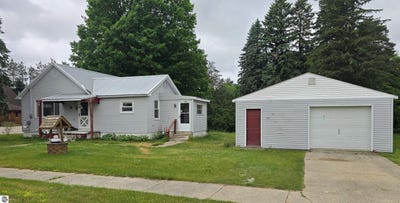 /international/us/303-jefferson-street-mancelona-mi-110108769551/