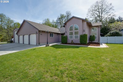 /international/us/1105-peacock-st-hammond-or-110107535314/