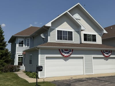 /international/us/189-mill-pond-drive-middleville-mi-110105336609/