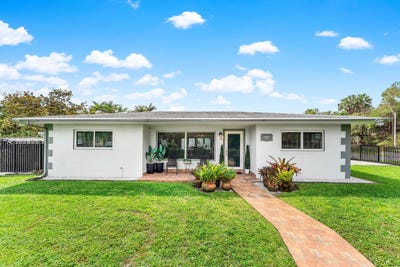 /international/us/590-nw-126th-street-north-miami-fl-110107320062/