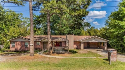 /international/us/916-leon-street-saraland-al-110108058853/