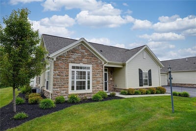 /international/us/57-maryview-drive-penfield-ny-110100255201/