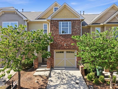 /international/us/704-mardonie-reach-lane-cary-nc-110108257207/