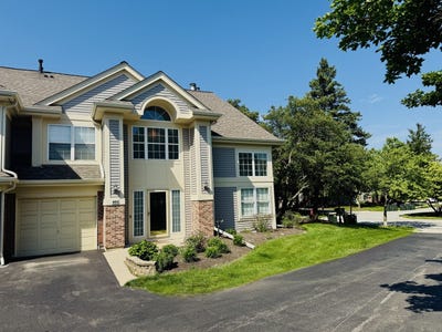 /international/us/603-stone-brook-court-elk-grove-village-il-110108338907/