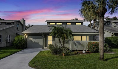 /international/us/911-ne-dahoon-terrace-jensen-beach-fl-110095385203/