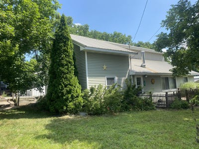 /international/us/126-e-maple-street-muir-mi-110100813522/