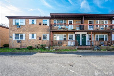 /international/us/55-gill-lane-iselin-nj-110106616260/