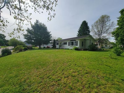 /international/us/15-elliott-street-waverly-ny-110108252781/
