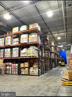 /international/us/13000-midlantic-drive-mount-laurel-nj-110101676626/
