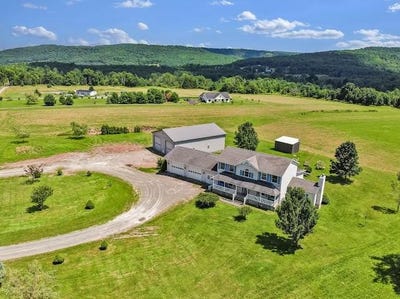 /international/us/24-jackson-road-wellsboro-pa-110105736558/