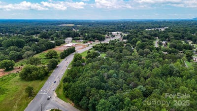 /international/us/3387-springs-road-ne-hickory-nc-110101046982/