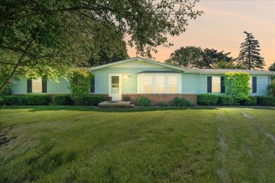 /international/us/2460-clairmont-drive-owosso-mi-110108578992/
