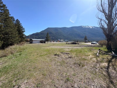 /international/us/lots-30-31-32-us-highway-2-e-columbia-falls-mt-110106093125/