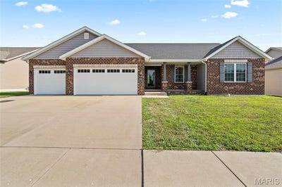 /international/us/1042-creekside-drive-waterloo-il-110100969631/