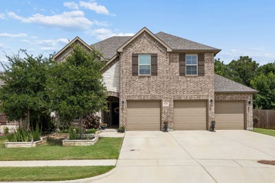 /international/us/220-virginia-lane-hickory-creek-tx-110107574639/