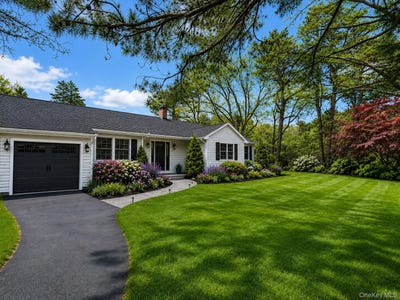 /international/us/67-chestnut-street-coram-ny-110108167929/
