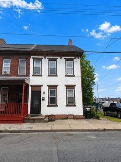/international/us/518-canal-street-lebanon-pa-110108026315/