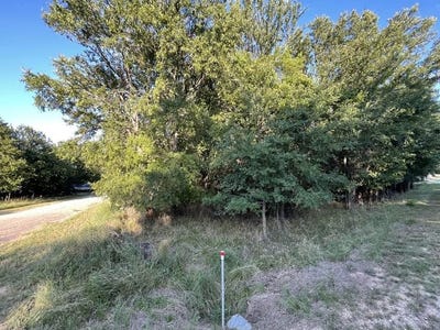 /international/us/622-cypress-drive-may-tx-110106373153/