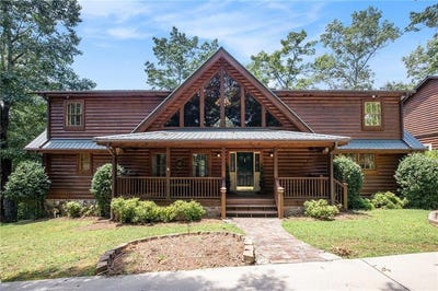 /international/us/221-laurel-circle-dahlonega-ga-110100967923/