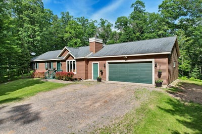 /international/us/7094-woodland-dr-star-lake-wi-110100596159/