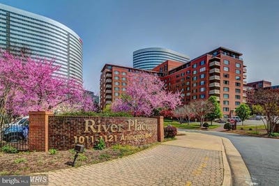 /international/us/1021-arlington-boulevard-arlington-va-110120484159/