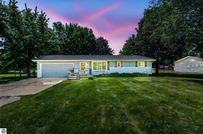 /international/us/10201-tittabawassee-road-freeland-mi-110101125867/