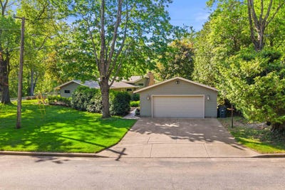/international/us/3310-lincoln-street-wisconsin-rapids-wi-110108348523/