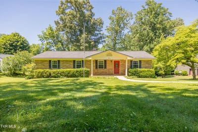/international/us/1411-erwin-highway-greeneville-tn-110108551120/