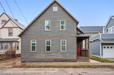 /international/us/3508-siam-avenue-cleveland-oh-110107356103/