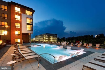 /international/us/145-riverhaven-drive-oxon-hill-md-110108714368/