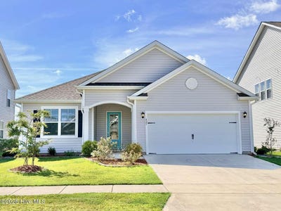 /international/us/425-edgewater-way-surf-city-nc-110119987238/