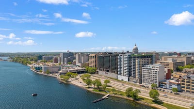 /international/us/155-e-wilson-street-madison-wi-110108092938/