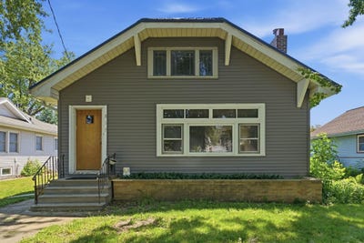 /international/us/817-western-avenue-waterloo-ia-110108349748/