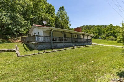 /international/us/27191-highway-49-lesterville-mo-110108782566/