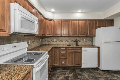 /international/us/93-palo-alto-drive-plainview-ny-110103173639/