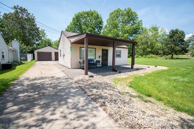 /international/us/212-n-navarre-avenue-youngstown-oh-110101318043/?lang=en