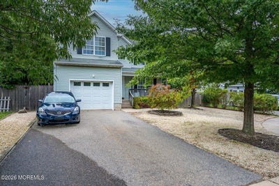 /international/us/27-lena-lane-bayville-nj-110110049306/