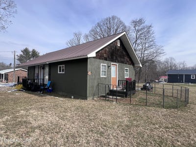 /international/us/428-patton-heights-circle-jamestown-tn-110105426466/