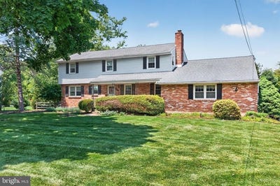 /international/us/324-wrights-road-newtown-pa-110108351726/