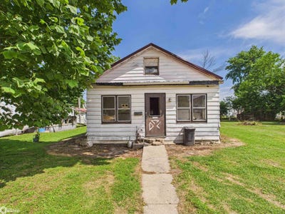 /international/us/831-851-elm-street-hamilton-il-110100676313/